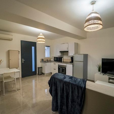 Appartement Des Carmes Ним Екстериор снимка