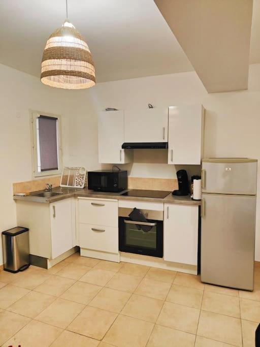 Appartement Des Carmes Ним Екстериор снимка
