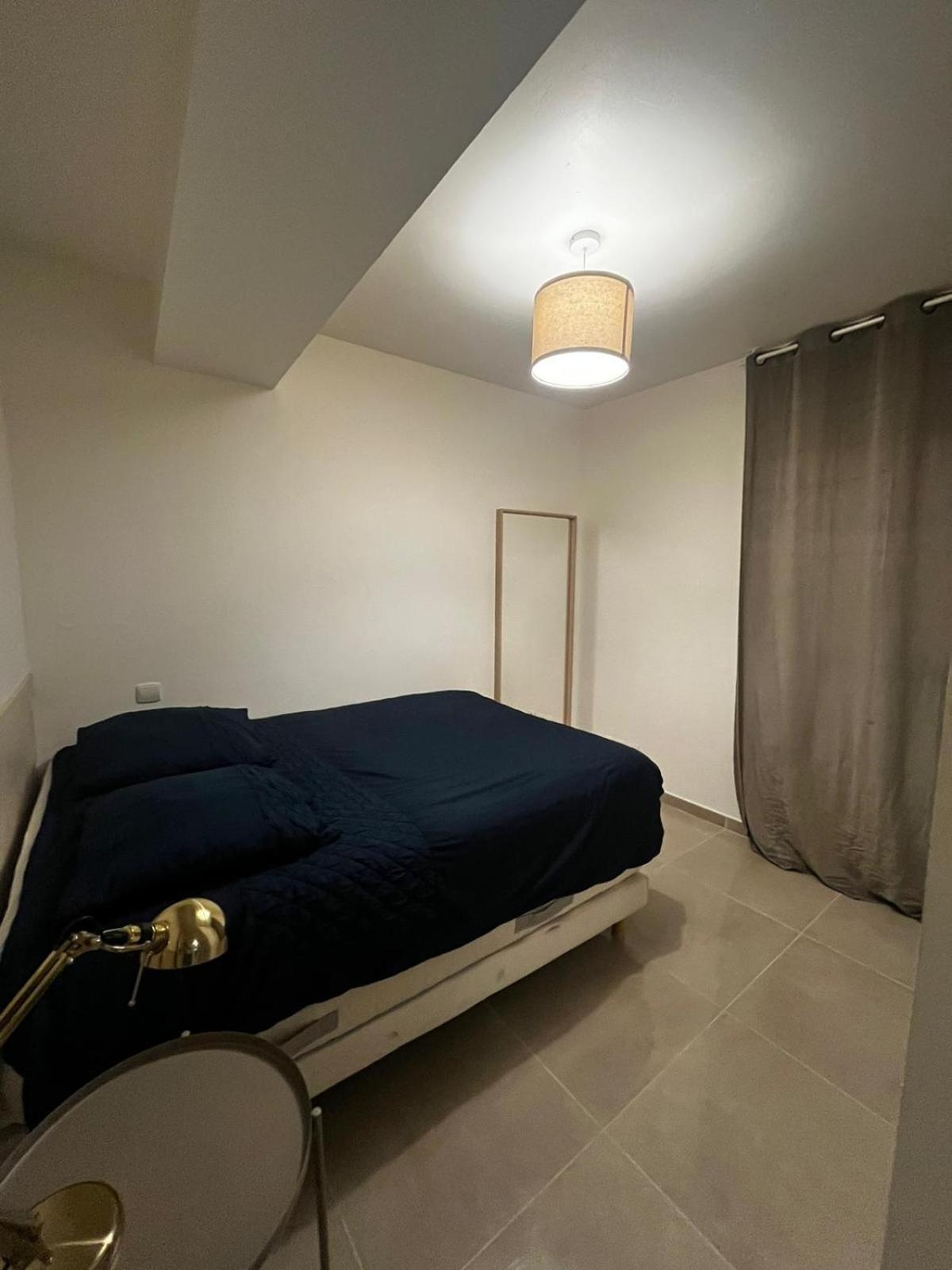 Appartement Des Carmes Ним Екстериор снимка