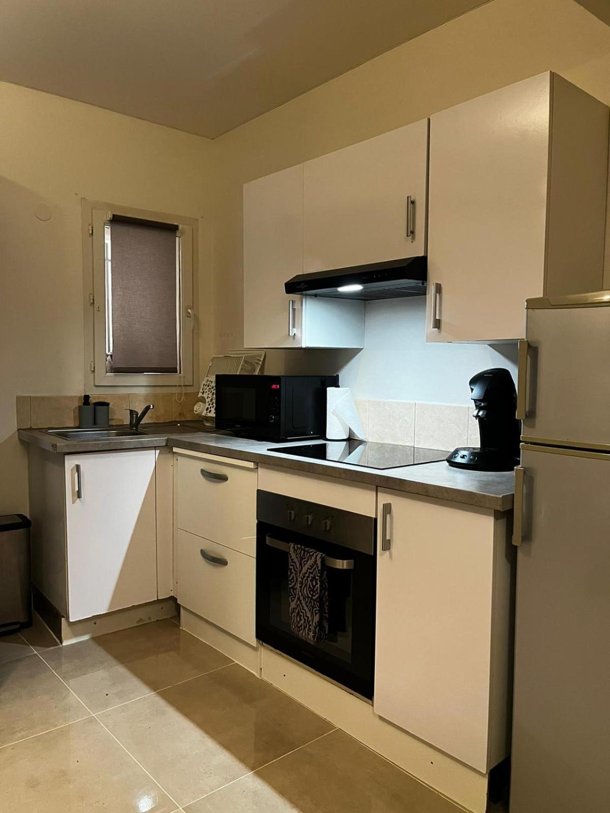Appartement Des Carmes Ним Екстериор снимка