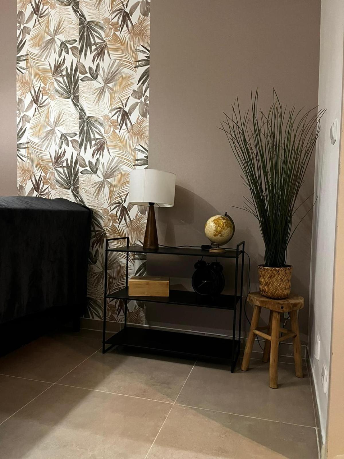 Appartement Des Carmes Ним Екстериор снимка
