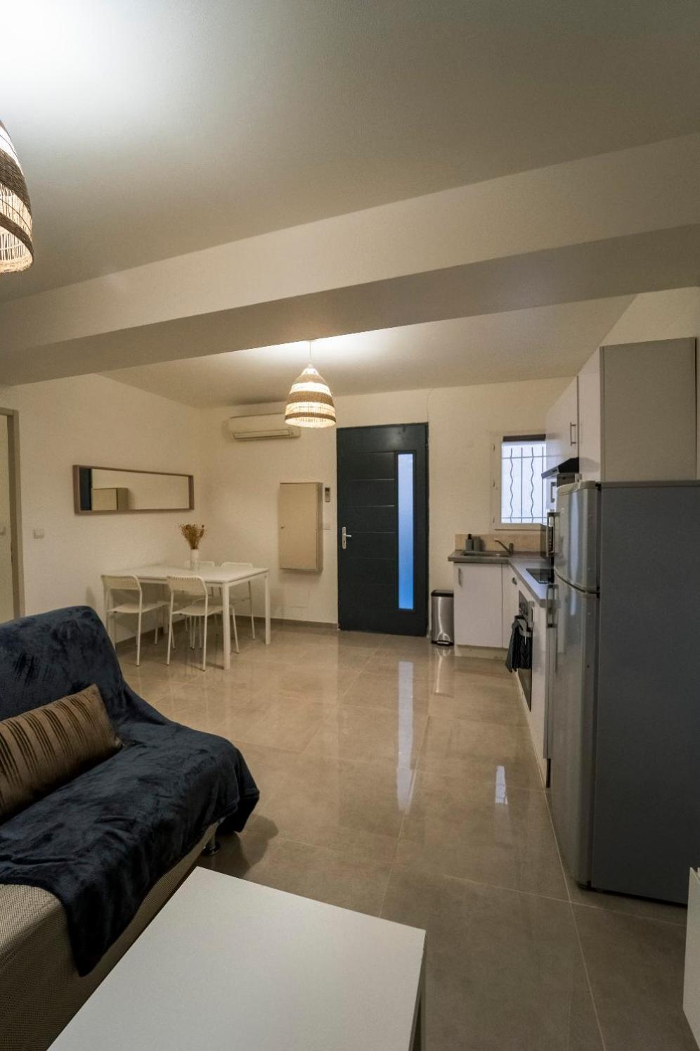 Appartement Des Carmes Ним Екстериор снимка